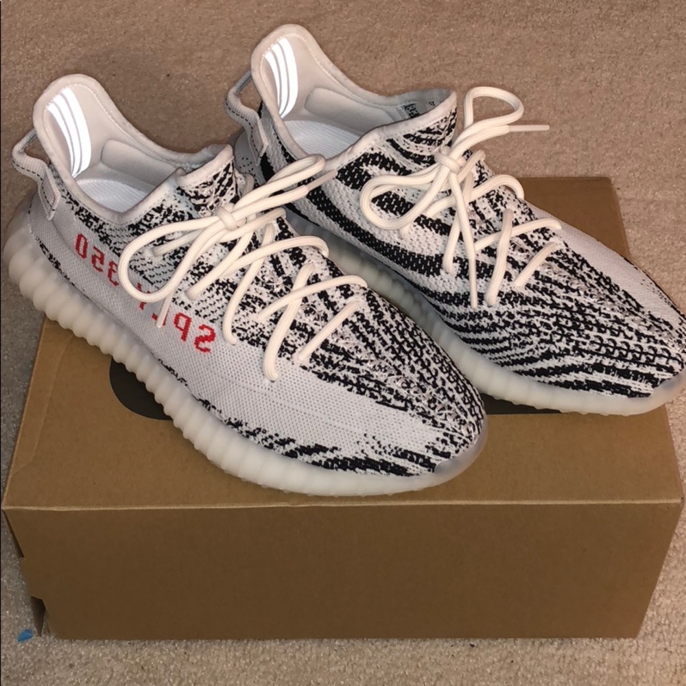 Yeezy Boost 350 V2